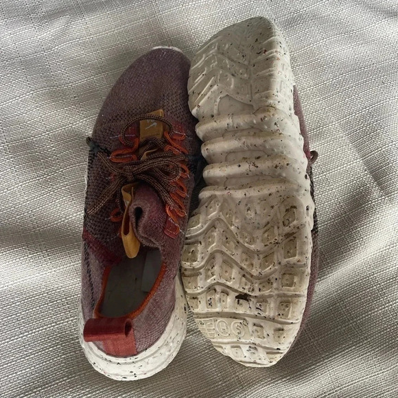 Nike Shoes - Sz. 6.5M / 8.5W - Picture 3 of 6